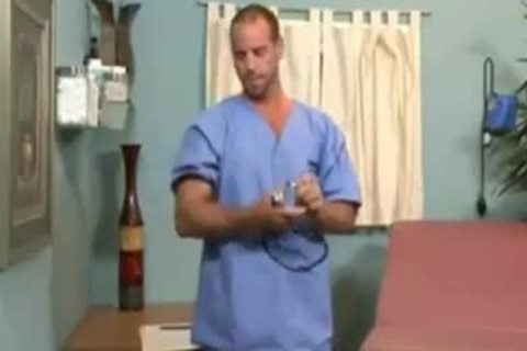 Girth.Brooks' monstrous penis Solo