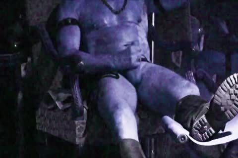 LEATHERMAN penis FOCUS