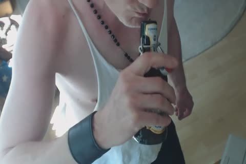 So Fckin sleazy this day, Makes Me Feel Sweaty, dirty Nd Thirsty, Ever Mixdup Bear&urinate? Thats What I Did whilst Hvin Some Cockndbodyfun. Wld Y Like To Share A Bottle With Me? have a joy Nd Let Me Know;-))