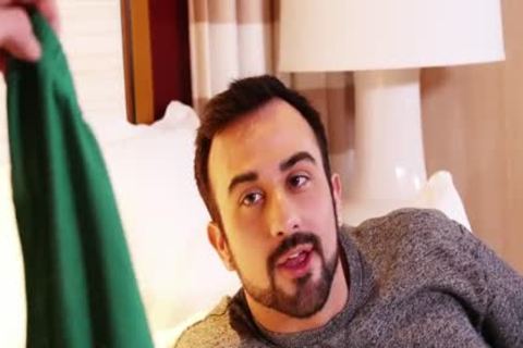 ShowerBait - lewd Boyfriends bang & cum Part 1