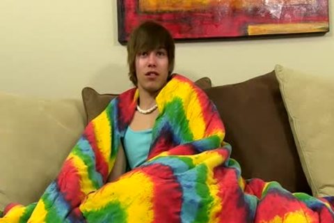 Emo teen Jacking Off His Uncut cock And ass Dildoing