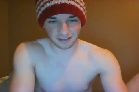 playgirl Likes To Play