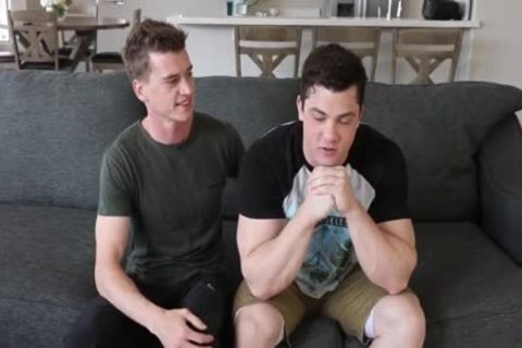 COLLIN COULD BARELY HANDLE LONDONS LENGTHY 10-Pounder!