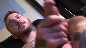 AlternaDudes: Inked nerdy need good fucking