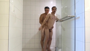 GayRoom: Real sex together with Ollie & Erik Andrews