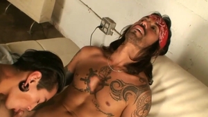 AlternaDudes: Inked huge balls Thrasher sucking cock