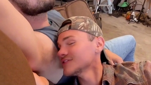 Country lad Bottoms