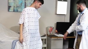 DoctorTapes: Dr. Demarco Helps Rob in Office