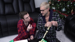 Family Dick: Nutting Up for New Year's with Daddy's Diddle