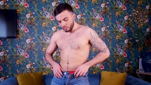 HotAFmen: Venezuelan Tease