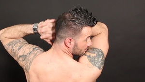 maskurbate: Manuel Deboxer's tantalizing muscle worship